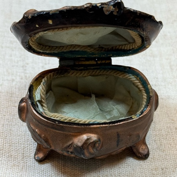 Vintage Copper Trinket Box - Picture 2 of 9